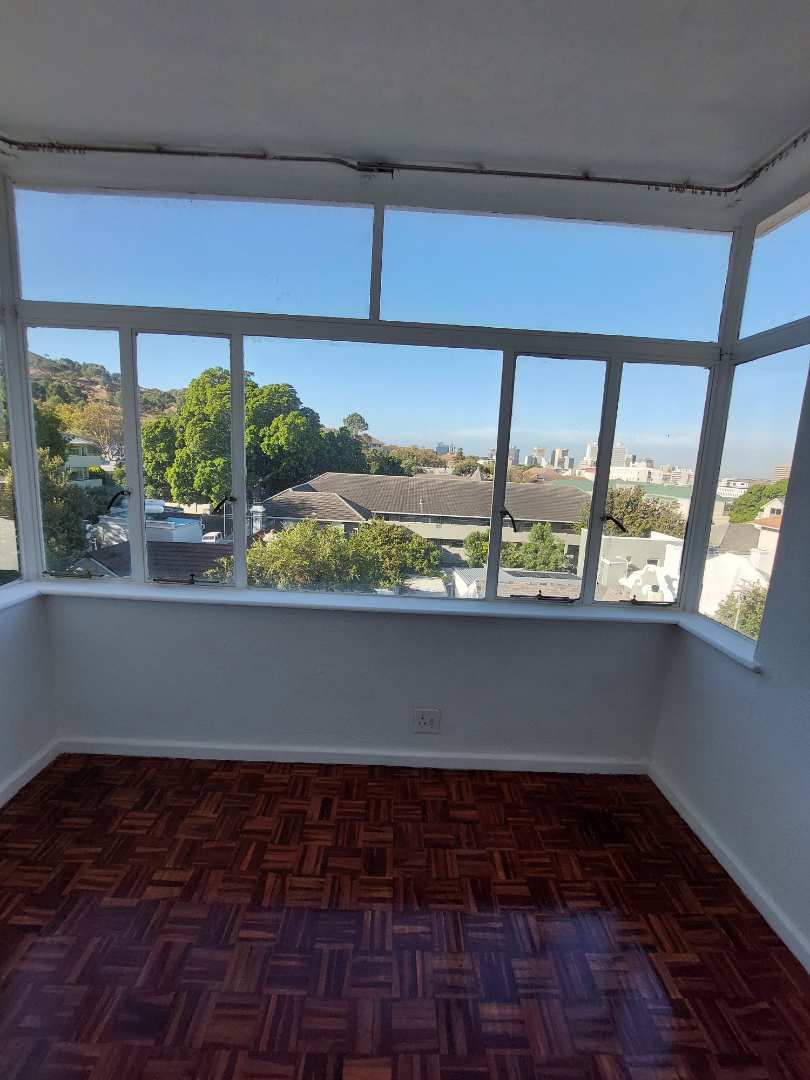 To Let 2 Bedroom Property for Rent in Tamboerskloof Western Cape